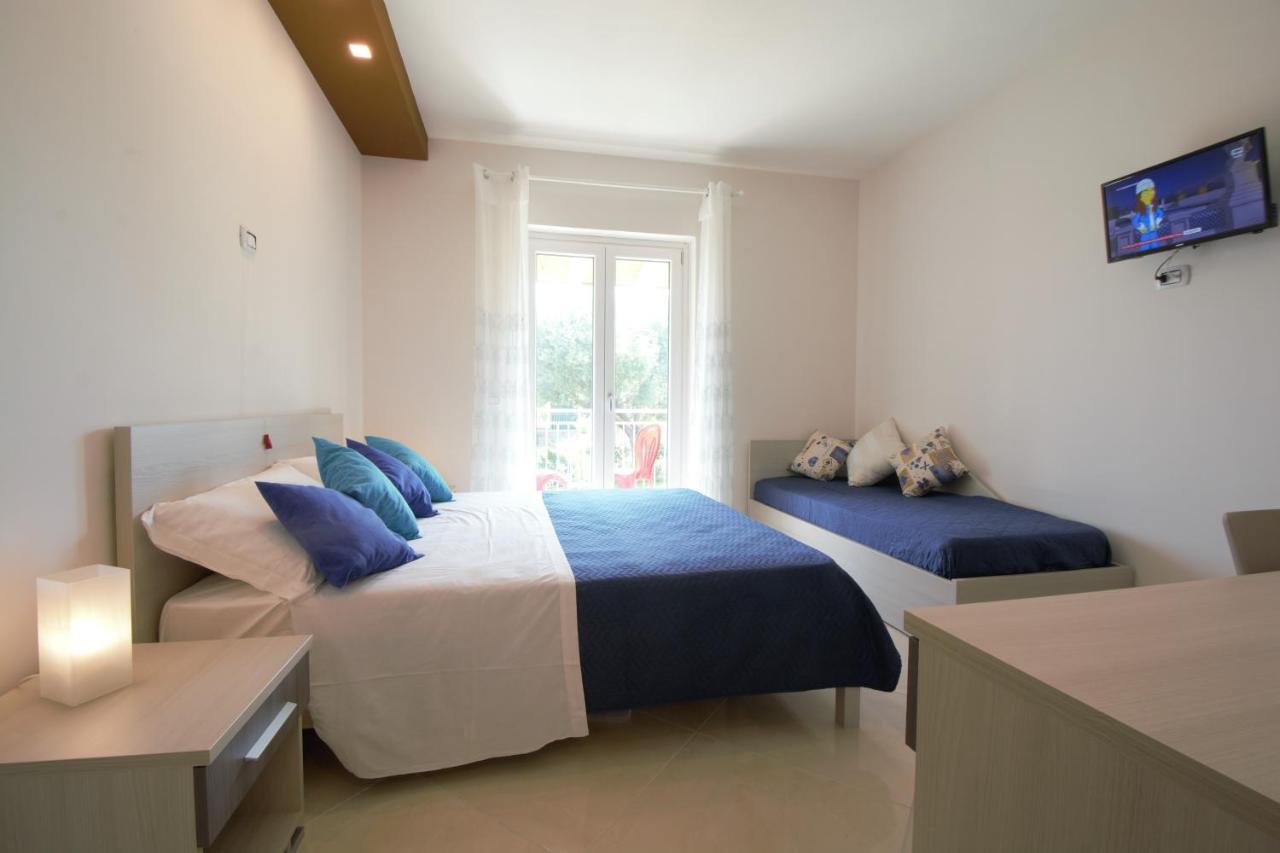 Askia Rooms & Breakfast Ашеа Экстерьер фото