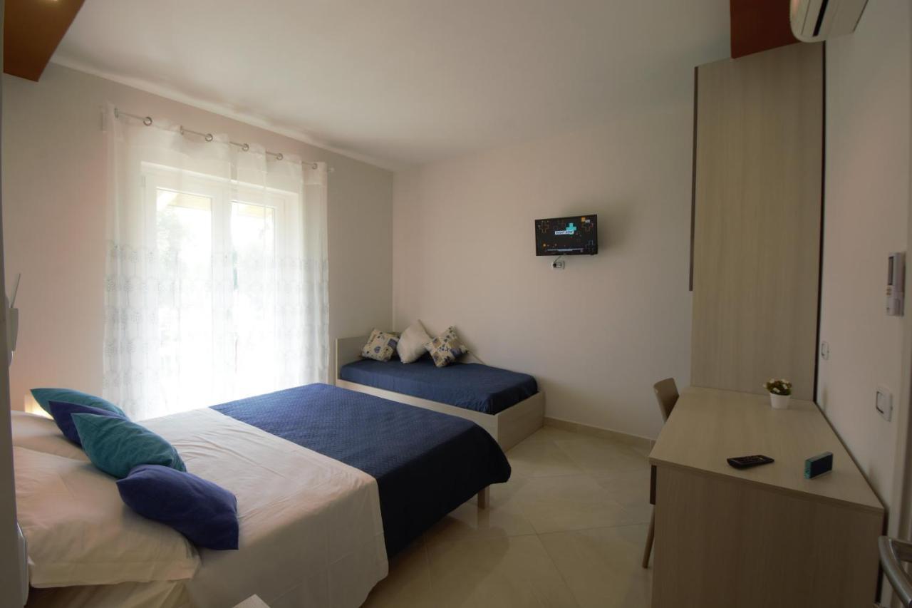 Askia Rooms & Breakfast Ашеа Экстерьер фото